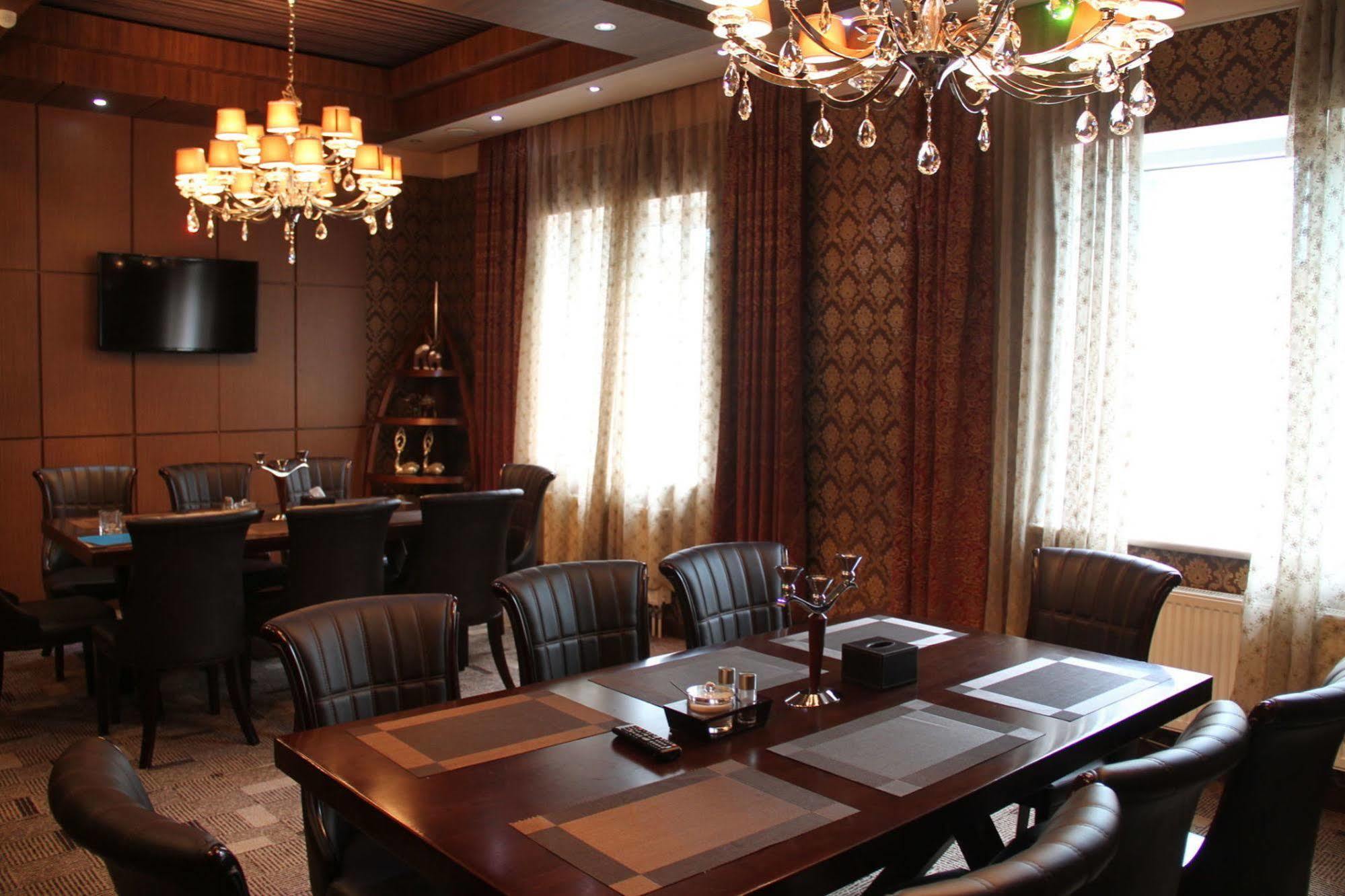New West Hotel Ulaanbaatar Eksteriør billede